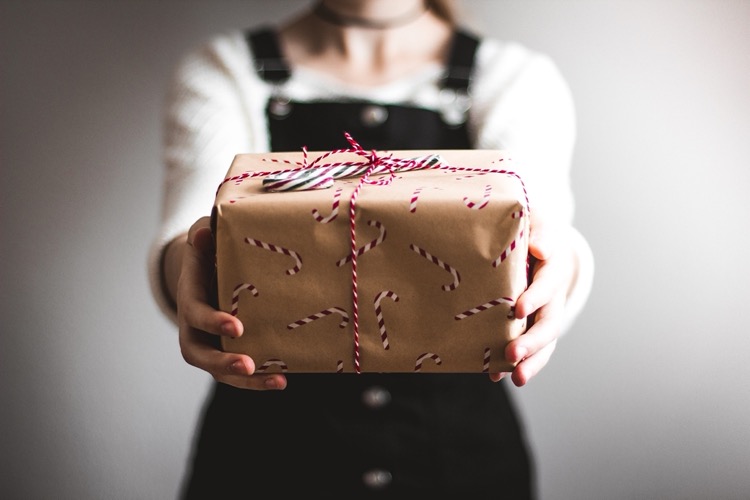 Tipy na užitočné vianočné darčeky