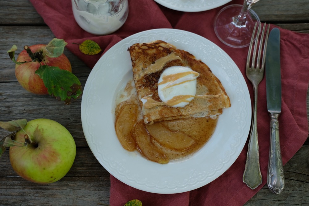 Palacinky s opitými karamelovými jabĺčkami, recept Lucia Súkeníková